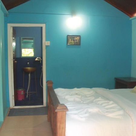 Sea Bird Beach Cafe & Cottages Morjim Exteriér fotografie