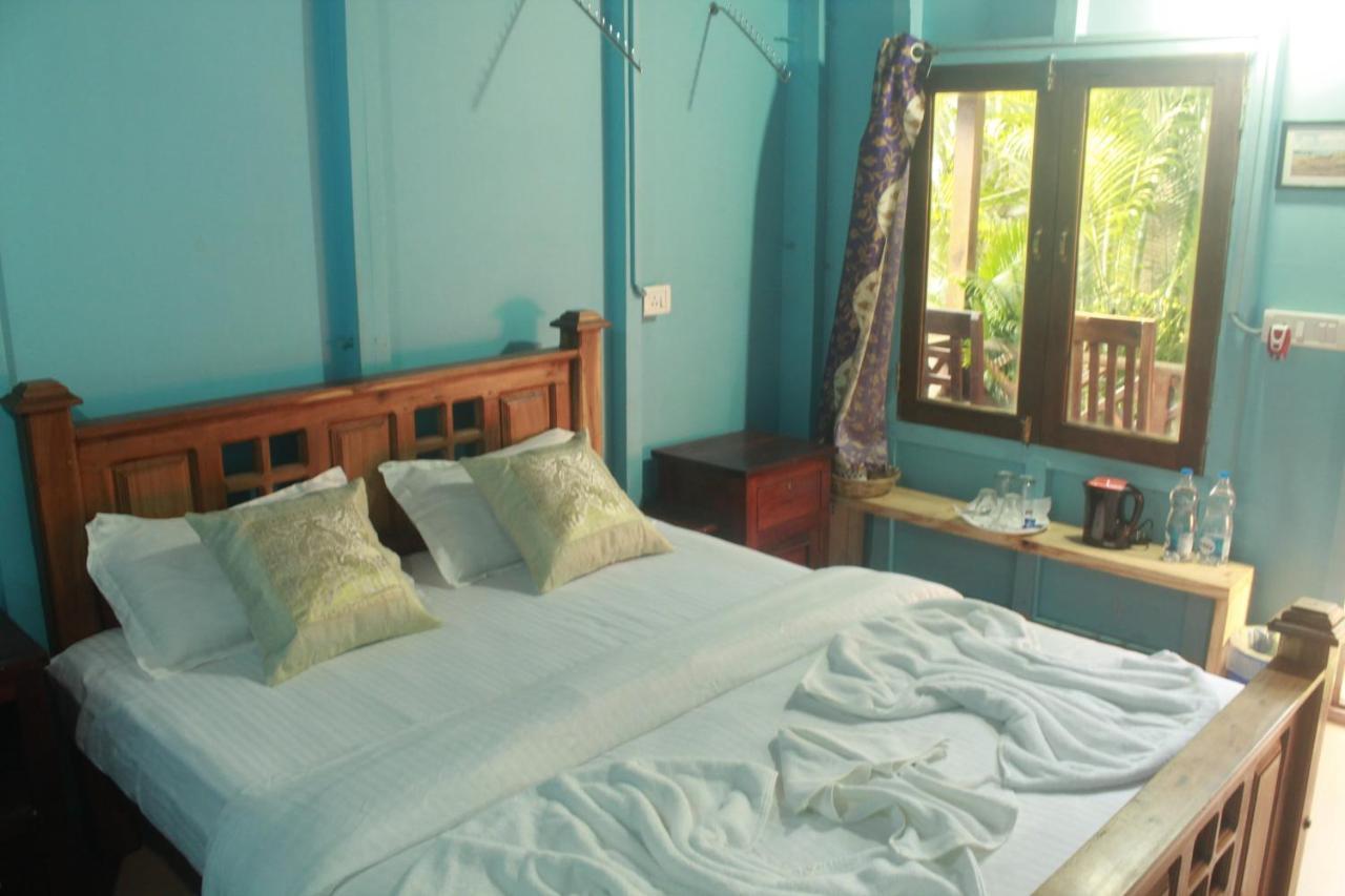 Sea Bird Beach Cafe & Cottages Morjim Exteriér fotografie