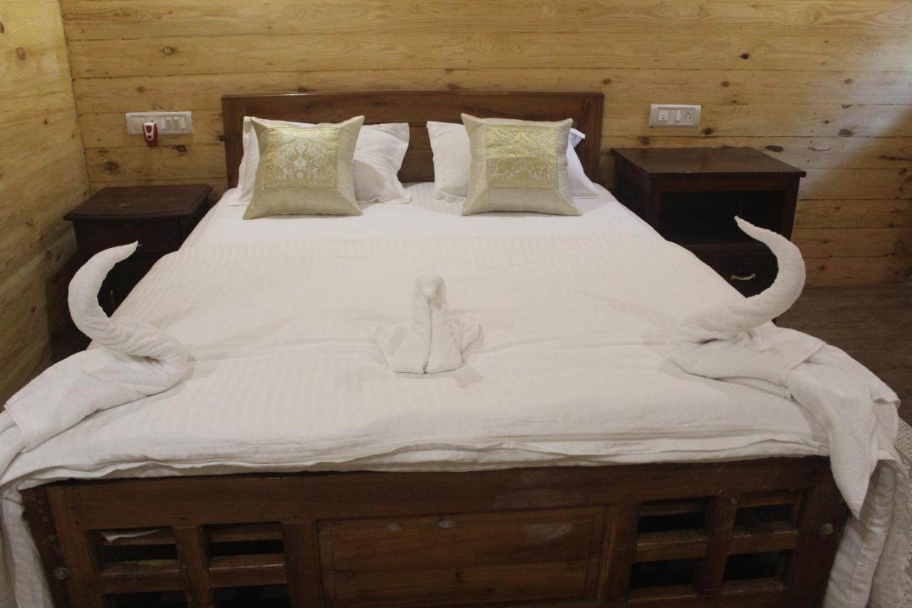 Sea Bird Beach Cafe & Cottages Morjim Exteriér fotografie