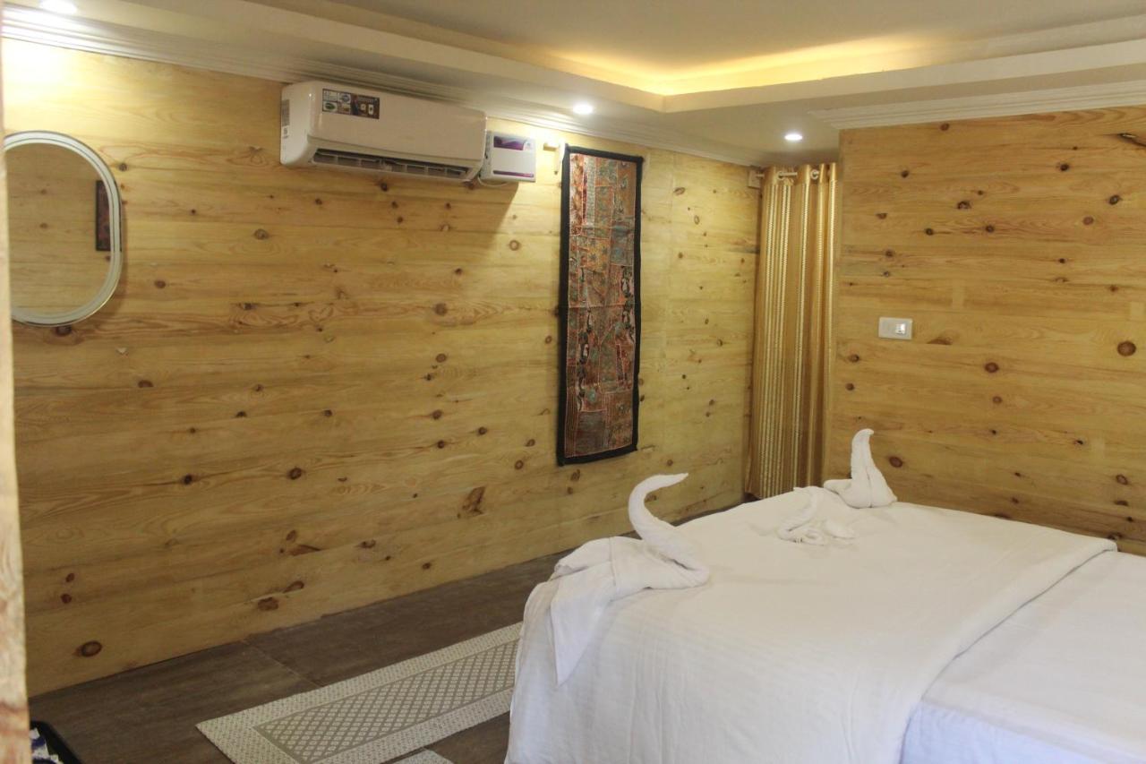 Sea Bird Beach Cafe & Cottages Morjim Exteriér fotografie
