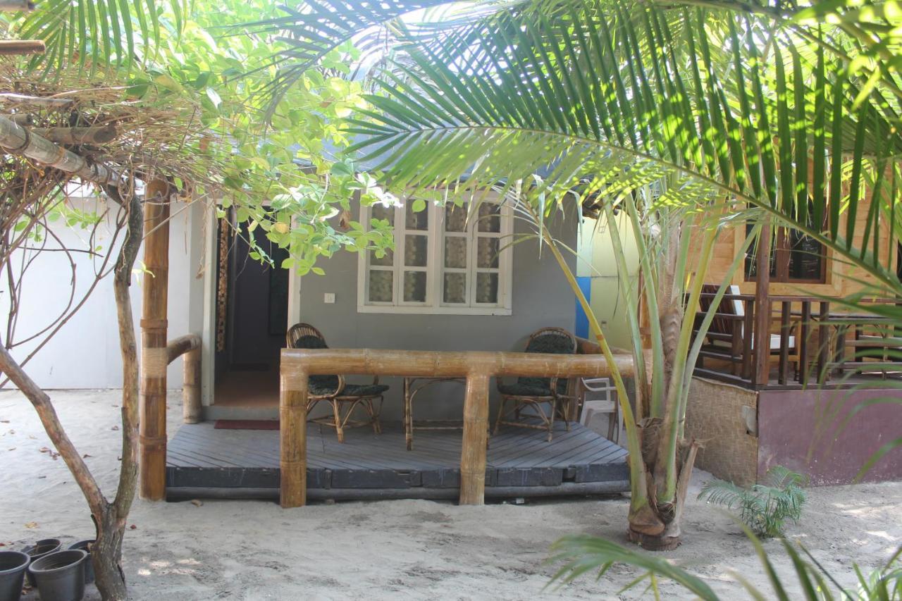 Sea Bird Beach Cafe & Cottages Morjim Exteriér fotografie